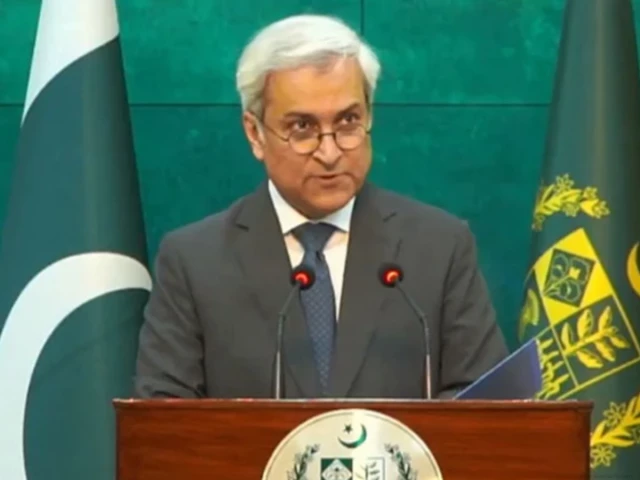Pakistan Insists on Written Guarantees from Taliban – FO Welcomes Ulema Council Declaration but Remains Cautious (2025 Update)